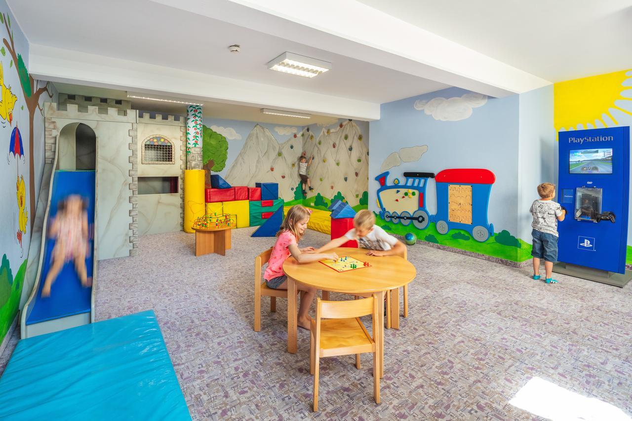 Apparthotel Talhof, Restaurant, Pool Und Spa 오버라우 외부 사진